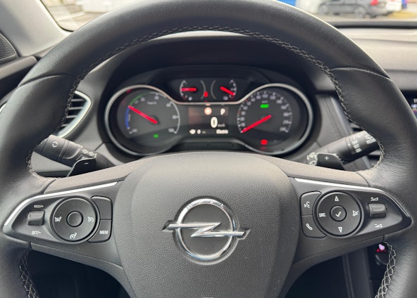 Vehicle image 15 Vehicle image 15