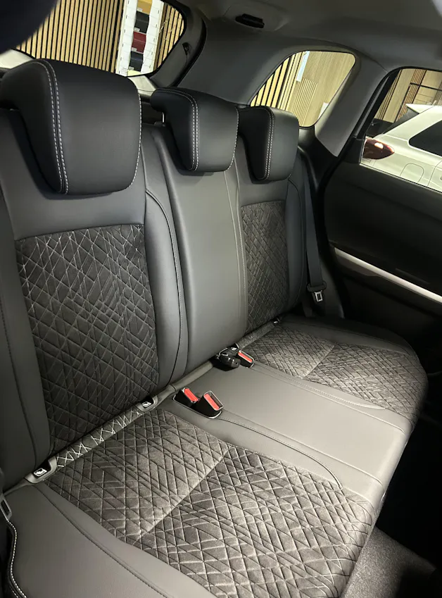 Suzuki Vitara 1.4 T Sakura Top Hybrid 4x4