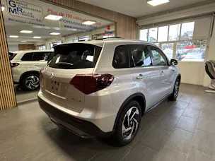 Suzuki Vitara 1.4 T Sakura Top Hybrid 4x4