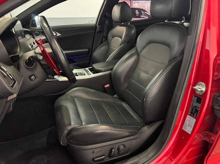 image du véhicule KIA STINGER