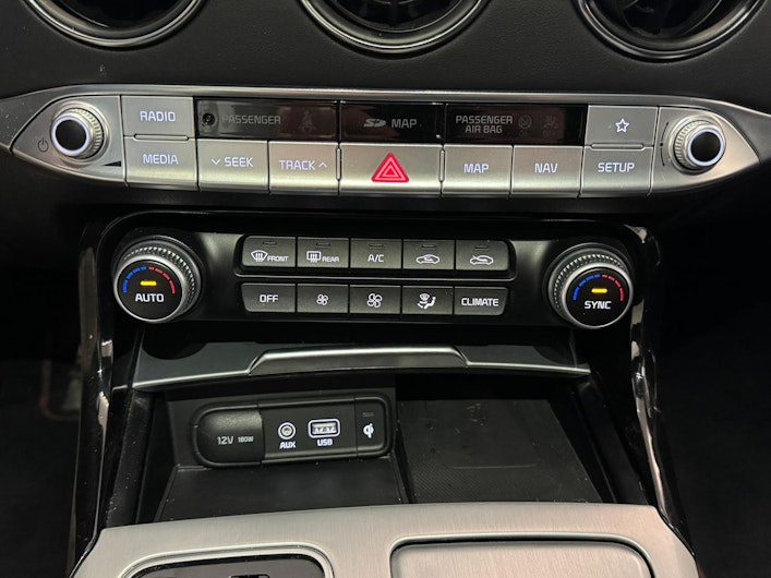 image du véhicule KIA STINGER