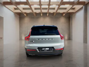 VOLVO EX40 Twin Black Edition AWD