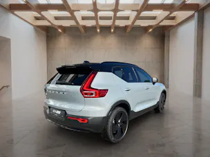 VOLVO EX40 Twin Black Edition AWD
