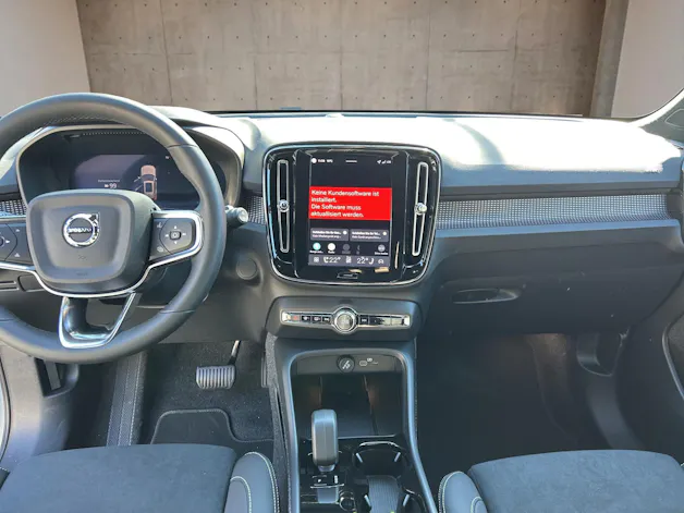 VOLVO EX40 Twin Black Edition AWD