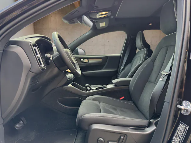 VOLVO EX40 Twin Black Edition AWD