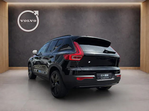 Volvo EX40 Twin Black Edition AWD