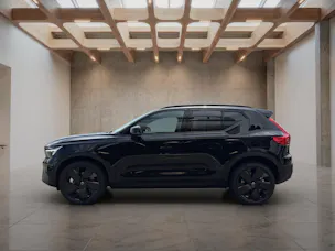 VOLVO EX40 Twin Black Edition AWD