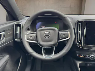 VOLVO EX40 Twin Black Edition AWD