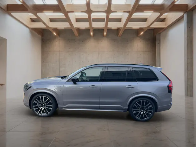 VOLVO XC90 2.0 T8 TE XCLUSIVE Edition Dark eAWD