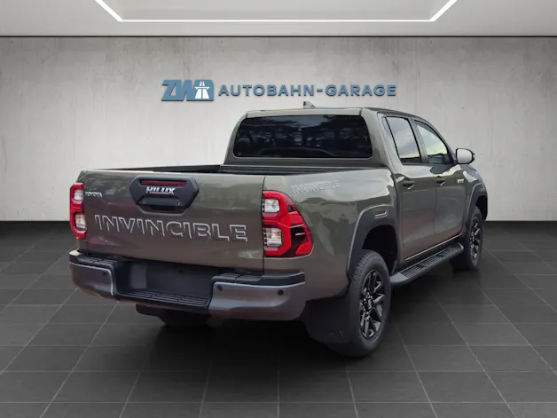 Toyota Hilux Double Cab.-Pick-up 2.8 D-4D MHEV 204 Invincible
