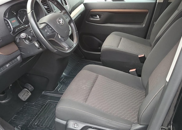 Vehicle image 12 Vehicle image 12