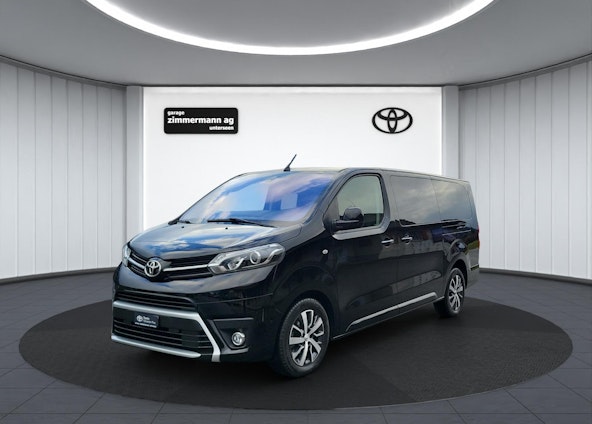 First vehicle image First vehicle image