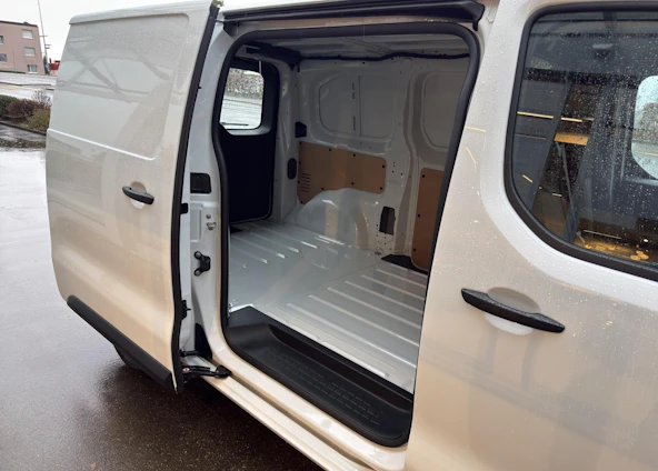 image du véhicule 14 image du véhicule 14