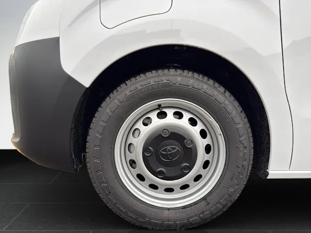 Toyota PROACE Van L1 75KWh Active