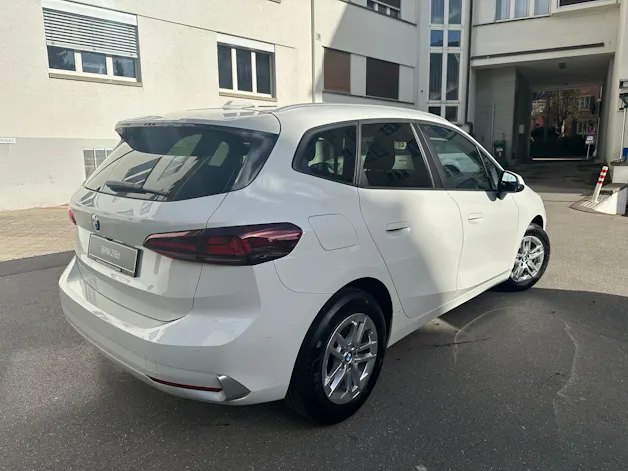 BMW 218d Active Tourer DKG