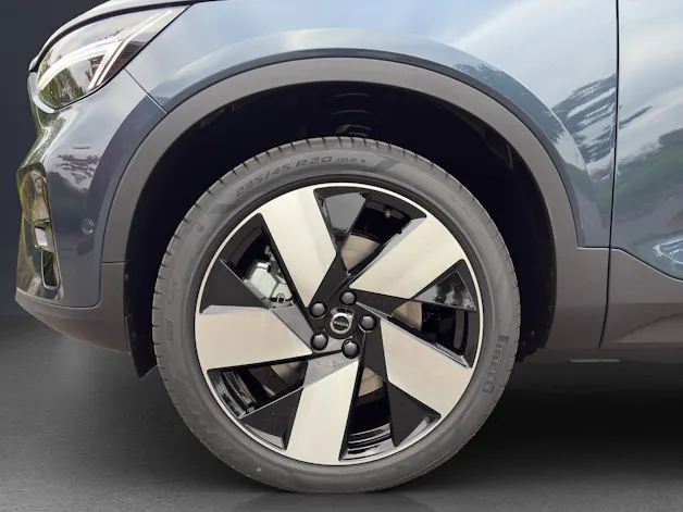 Volvo EX40 82kWh Twin Motor AWD Ultra Xcentric Edition