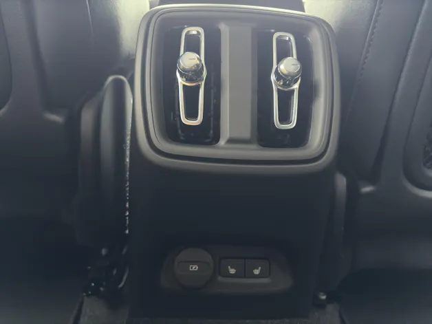 Volvo EX40 82kWh Twin Motor AWD Ultra Xcentric Edition