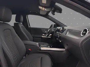 Mercedes-Benz GLA 200 Night Star 7G-DCT