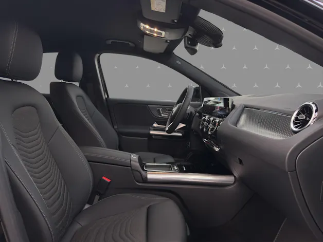 Mercedes-Benz GLA 200 Night Star 7G-DCT
