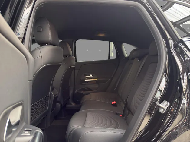 Mercedes-Benz GLA 200 Night Star 7G-DCT
