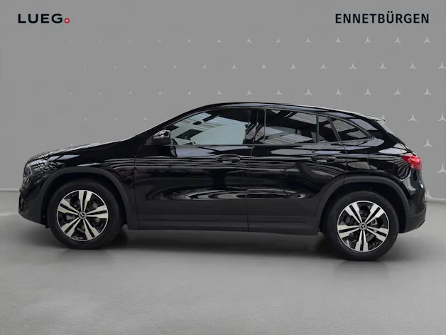 Mercedes-Benz GLA 200 Night Star 7G-DCT