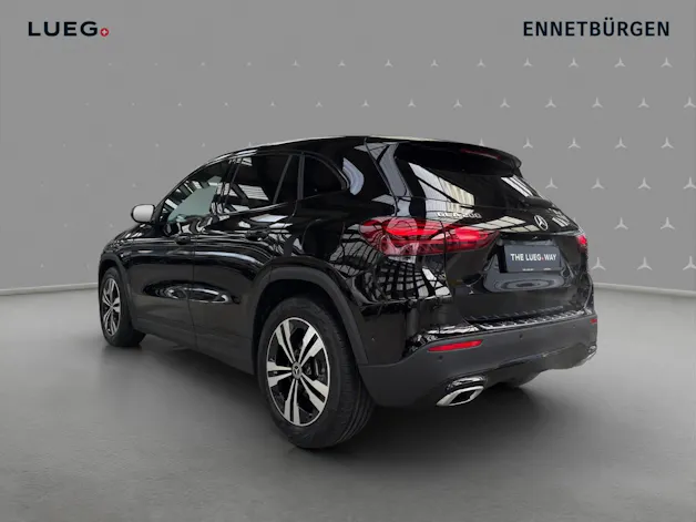 Mercedes-Benz GLA 200 Night Star 7G-DCT