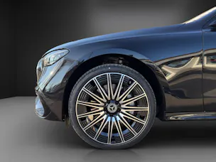 Mercedes-Benz E 220 d 4Matic 9G-Tronic