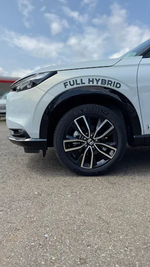 HONDA HR-V e:HEV 1.5l Advance 1.9% Leasing Aktion unschlagbar mit 8 Jahren Garantie leichter Hagelschaden
