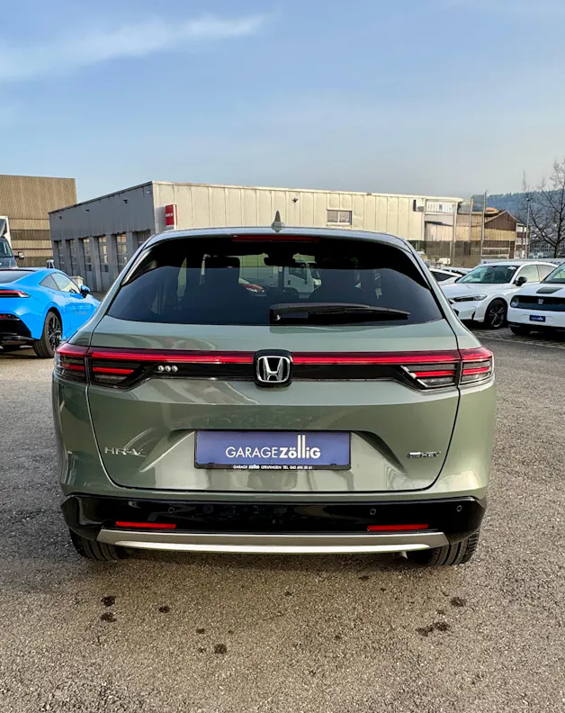 Honda HR-V e:HEV 1.5l Advance Urban Grau, Sunlight White vorrätig 1.9% Leasing Aktion unschlagbar mit 8 Jahren Garantie