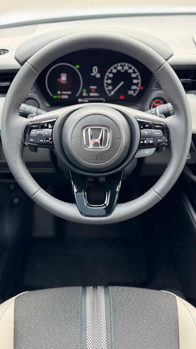 HONDA HR-V e:HEV 1.5l Advance 1.9% Leasing Aktion unschlagbar mit 8 Jahren Garantie leichter Hagelschaden