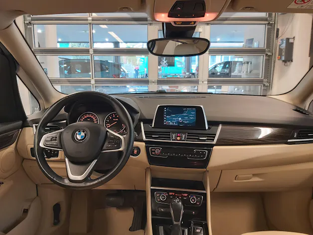 BMW 225i xDrive Active Tourer