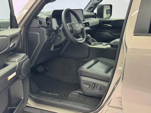 Toyota Land Cruiser 2.8 D 48V Invincible