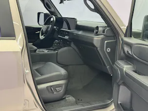 Toyota Land Cruiser 2.8 D 48V Invincible