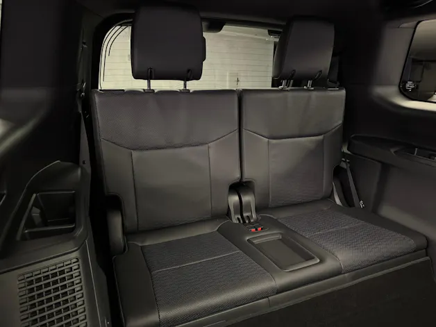 Toyota Land Cruiser 2.8 D 48V Invincible
