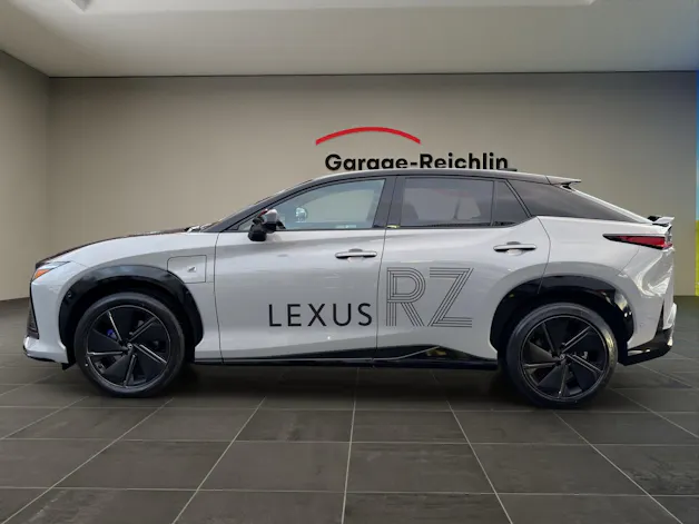 Lexus RZ 550e F Sport