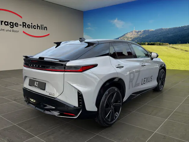 Lexus RZ 550e F Sport