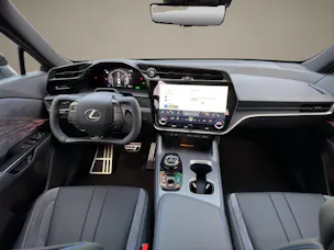 Lexus RZ 550e F Sport