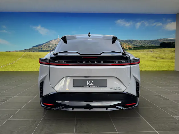 Lexus RZ 550e F Sport
