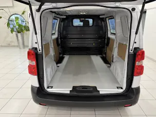 Opel Vivaro Cargo 2.2 M A