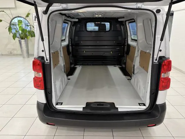 Opel Vivaro Cargo 2.2 M A