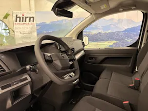 Opel Vivaro Cargo 2.2 M A