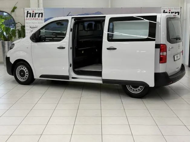 Opel Vivaro Cargo 2.2 M A