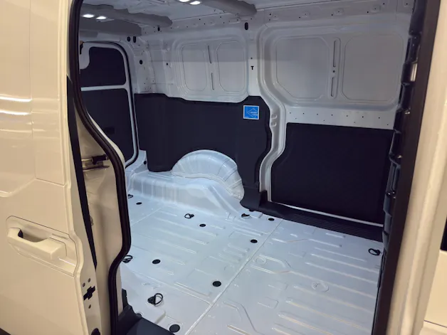 Kia PV5 Cargo 71.2 kWh Plus
