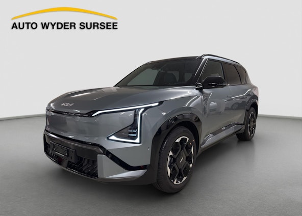 First vehicle image First vehicle image