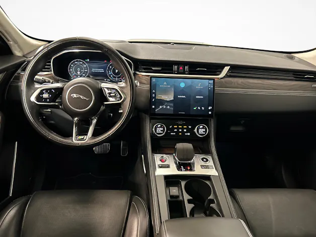 Jaguar F-Pace 3.0 I6 R-Dynamic HSE AWD