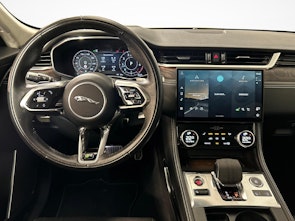 Vehicle image JAGUAR F-Pace 3.0 I6 R-Dynamic HSE AWD