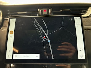 Vehicle image JAGUAR F-Pace 3.0 I6 R-Dynamic HSE AWD