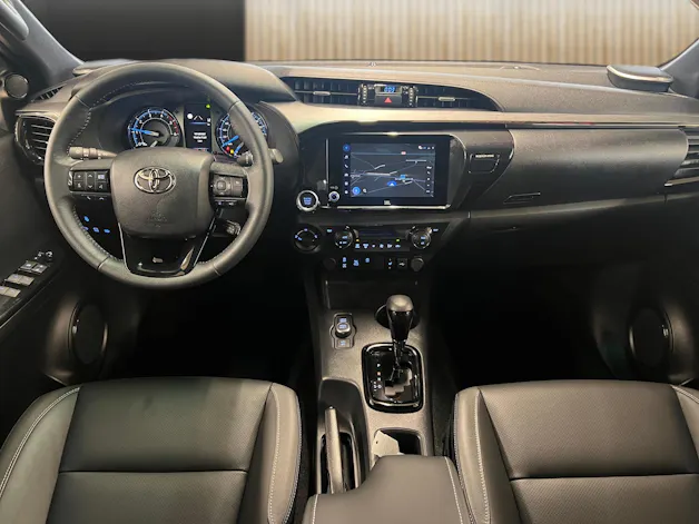Toyota Hilux Double Cab.-Pick-up 2.8 D-4D MHEV 204 Invincible