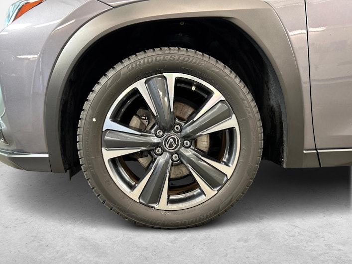 Vehicle image LEXUS UX