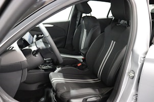 Vehicle image OPEL Corsa 1.2 T Hybrid Viva